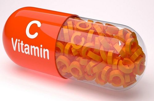 Vitamin C trong bột trái nhàu nguyên chất mang lại nhiều lợi ích cho sức khỏe