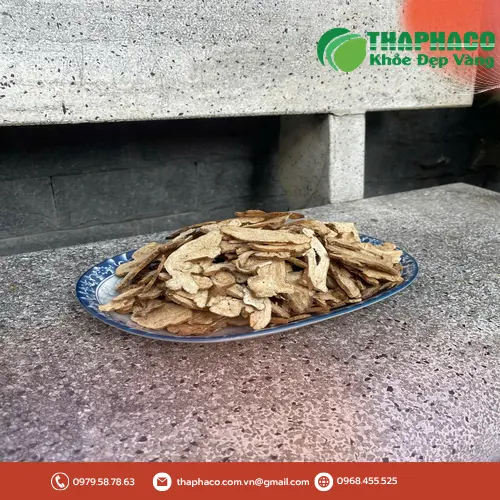 Bạch truật khô đã thái lát và đóng gói cẩn thận tại Noni Tấn Phát