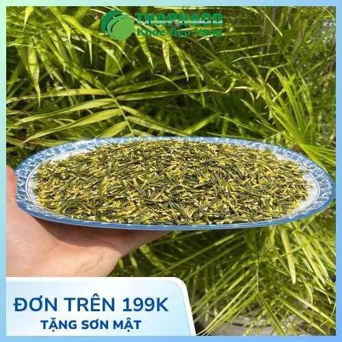 Pha trà tim sen sấy khô Noni Tấn Phát để thưởng thức