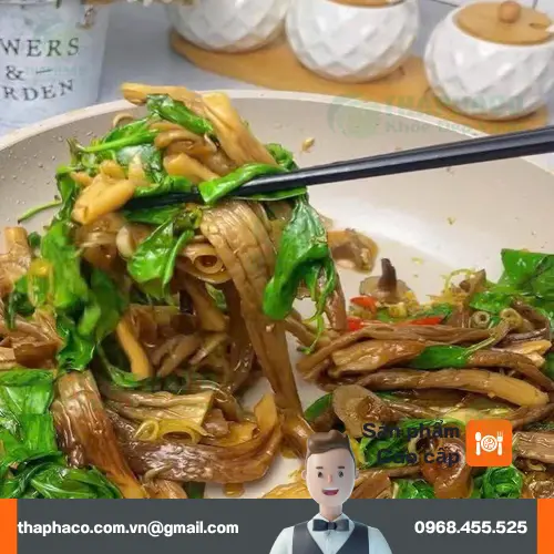 Món ăn chay từ nấm lộc nhung