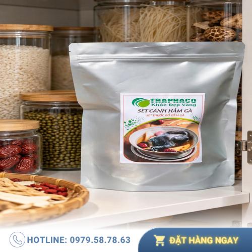 Món gà hầm thảo mộc hoàn thành thơm ngon bổ dưỡng